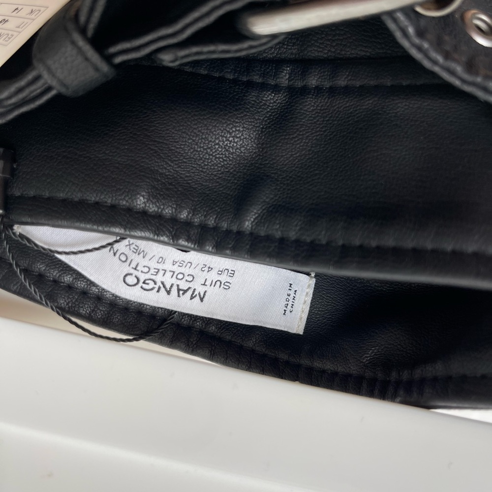 Mango leather skirt in black - Picture 3 of 3